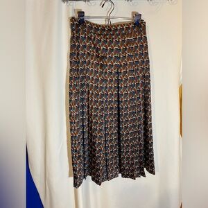 Zara skirt, size small